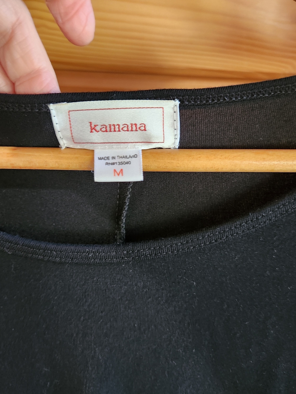 Kamana Black Tunic with Gold Brushstroke Motif - Picture 2 of 3